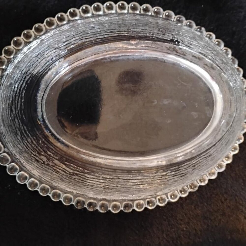 Clear Indiana glass sleeping cat covered candy dish - Picture 4 of 5